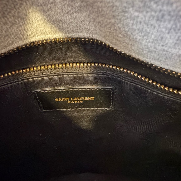 Yves Saint Laurent Jersey Monogram Puffer LouLou Toy Shoulder Bag - Picture 8 of 10